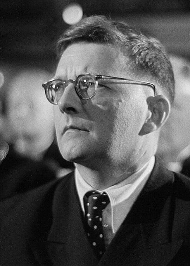 Dmitri_Shostakovich_credit_Deutsche_Fotothek_adjusted.jpg