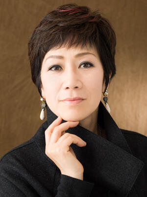 KANOH Etsuko