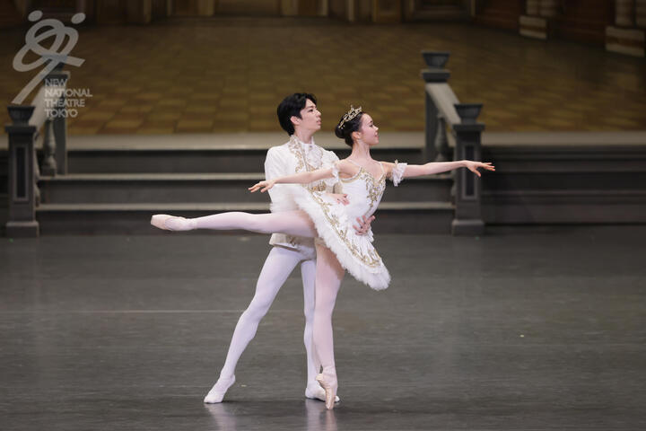 r⑥-2眠り0819 のコピー.jpg