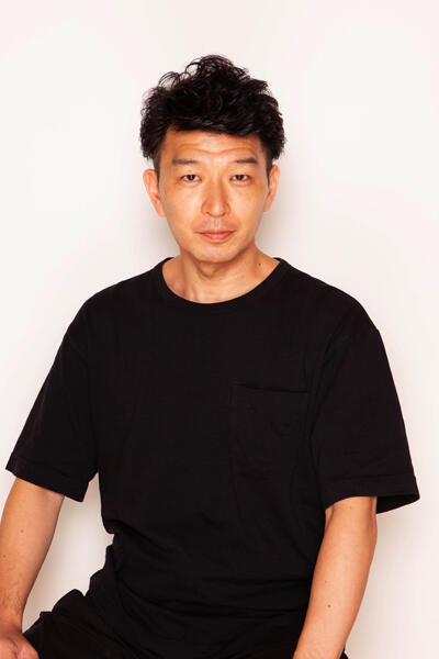 西沢プロフィール_新.jpg