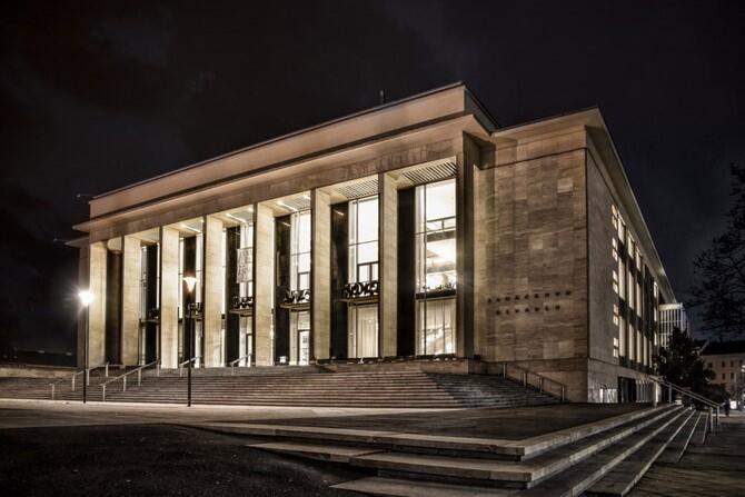 ss_Janテ。ト稿k Theatre_ Marek Olbrzymek.jpg