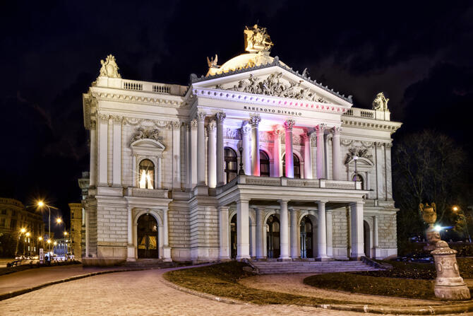ss_Mahen Theatre_ Marek Olbrzymek.jpg