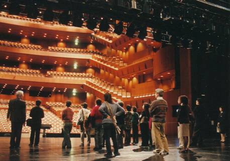 オペラ劇場　バックステージツアーへようこそBackstage Tour, 2003